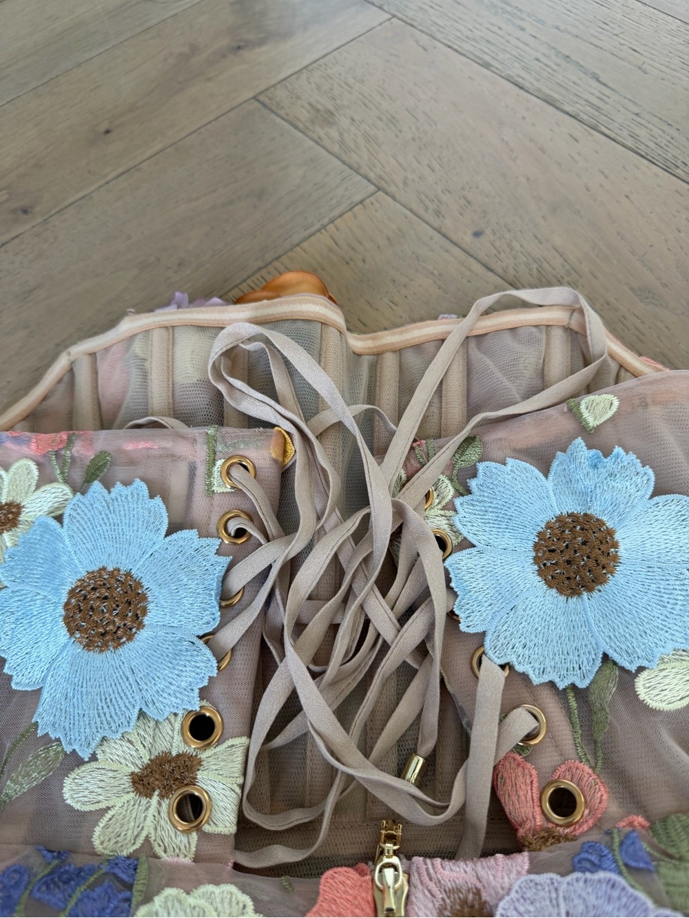 Bronx and Banco Maraya Bouquet Minidress - Picture 10 of 11